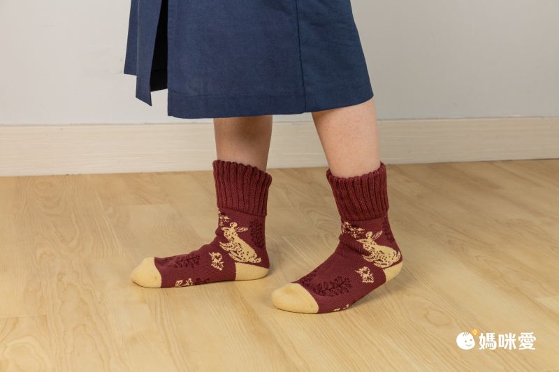 日本小泉 - 北歐風刷毛家居保暖襪-小花朵朵-焦糖棕 (M(-24.5cm))