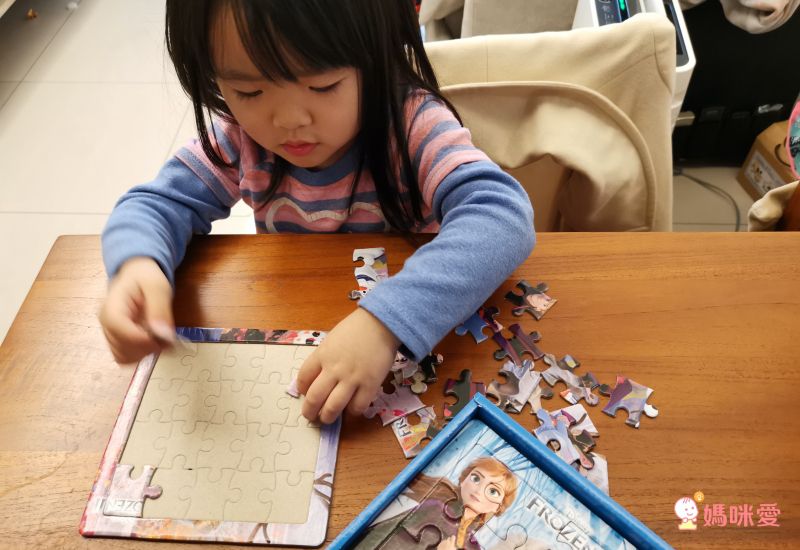 木製拼圖盒-多美小汽車