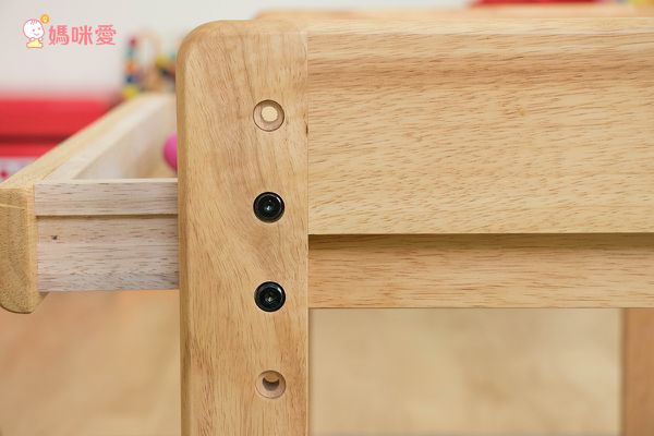 日本Yamatoya ◆ 小小畢卡索系列 幼兒書桌椅組！在家也要蒙特梭利❤