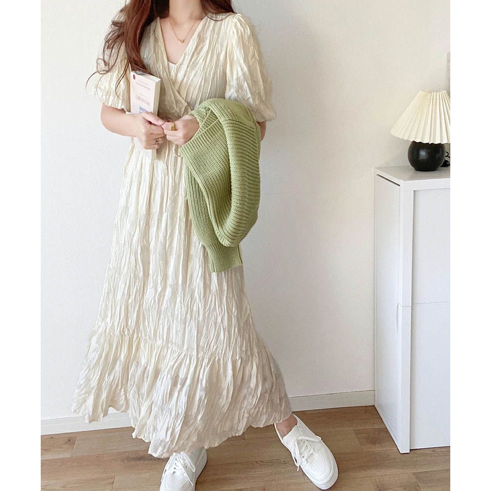 透膚露背花卉皺摺深V泡泡袖洋裝-象牙白