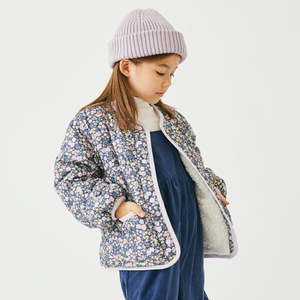 日本 evercloset - 雙面毛絨可愛花保暖外套-深藍x紫系