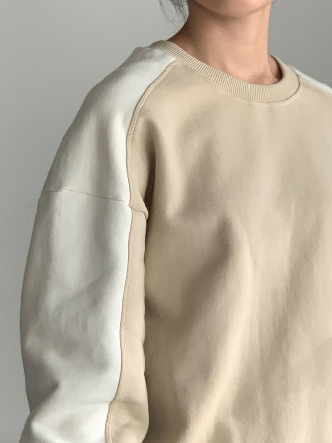 韓國女裝連線 - 撞色設計內磨毛大學T-卡其X米白 (FREE)