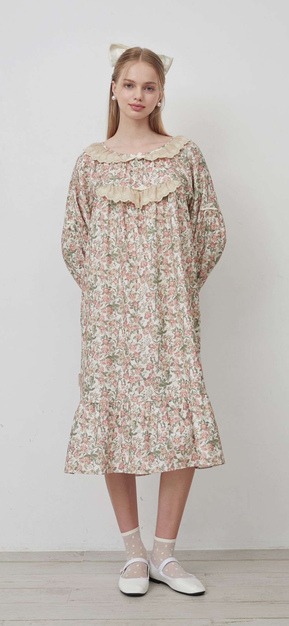 韓國 ULLALA - 絕美公主純棉長袖睡衣-(洋裝式)-奶油色 (FREE)