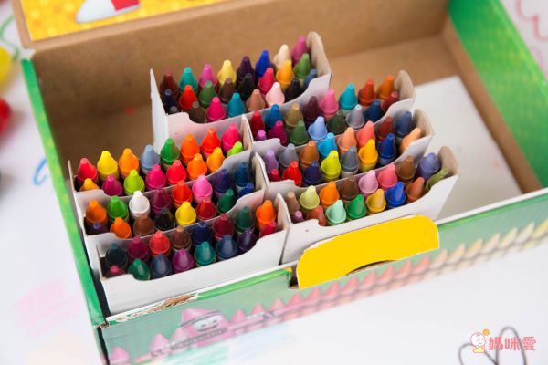 【迪士尼 ✖ 美國 Crayola 繪兒樂】39 折起！蠟筆、彩色筆、印章、著色本通通有