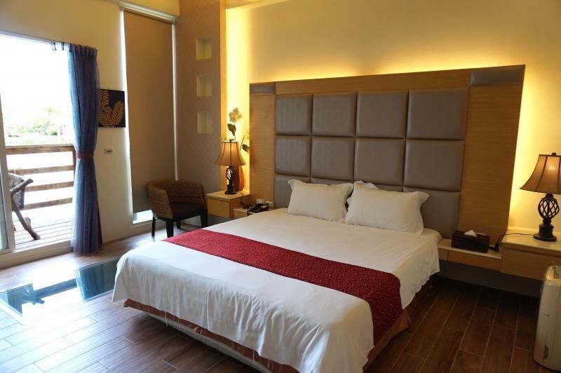 宜蘭水岸森林 - 『媽咪愛特談』平日綠光森林雙人房一泊一食住宿券-優惠效期一年