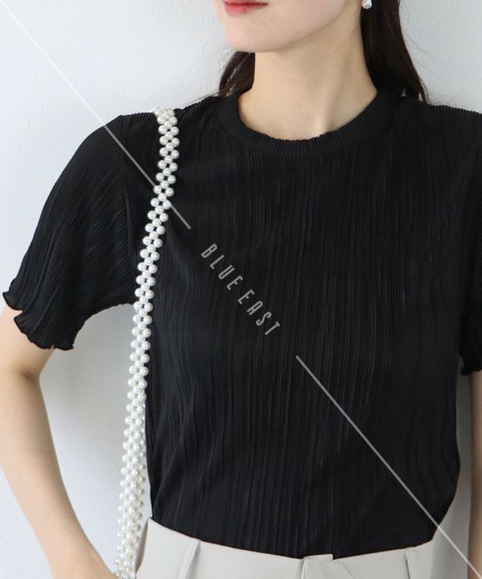 日本 BLUE EAST - 韓國製 圓領貝殼紋光澤短袖上衣-煙燻藍