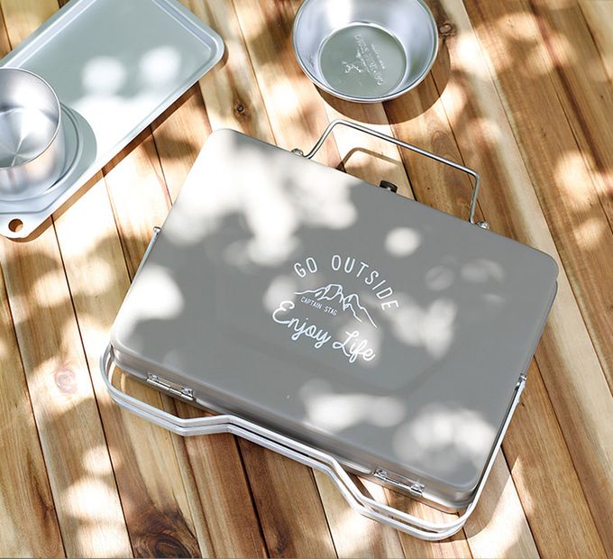 日本CAPTAIN STAG - 可折疊收納桌上型V型烤肉架 (卡其色)