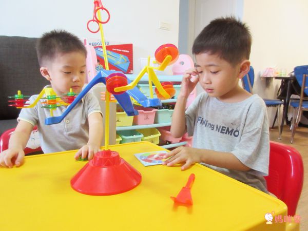 Mattel - 小心翼翼