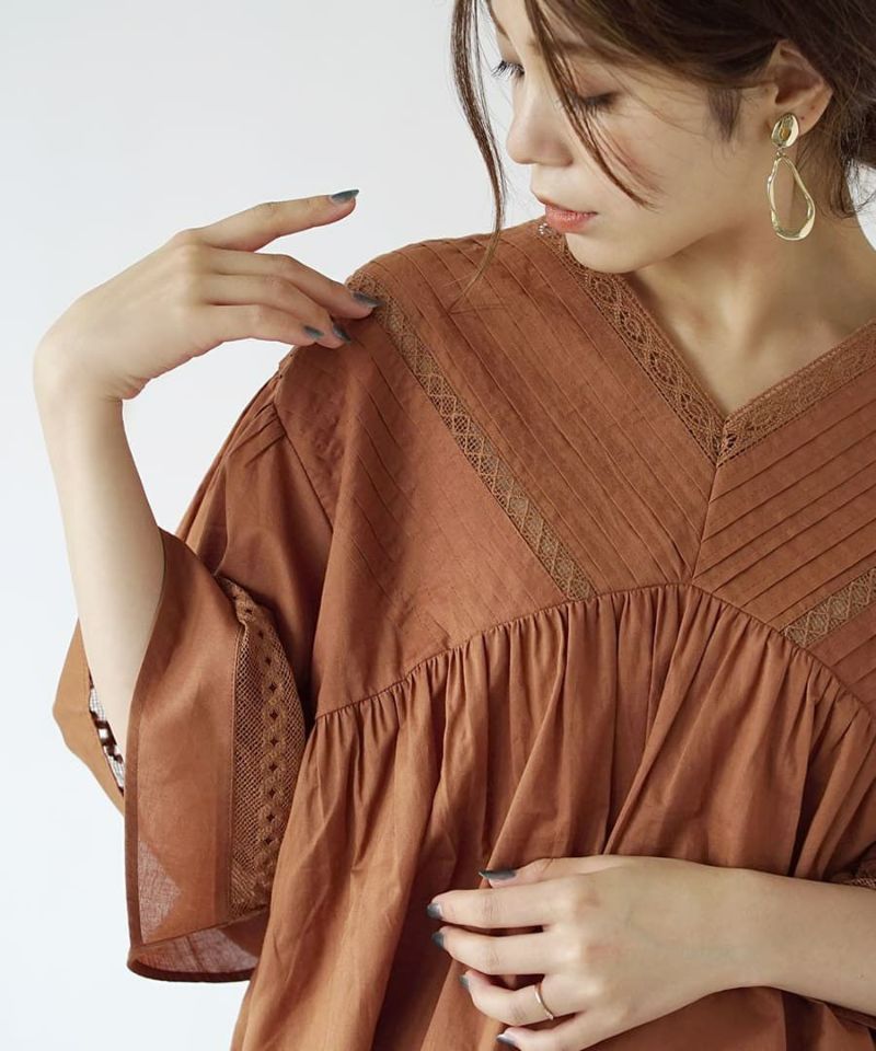 日本 zootie - 質感V領休閒寬鬆五分袖上衣-米杏