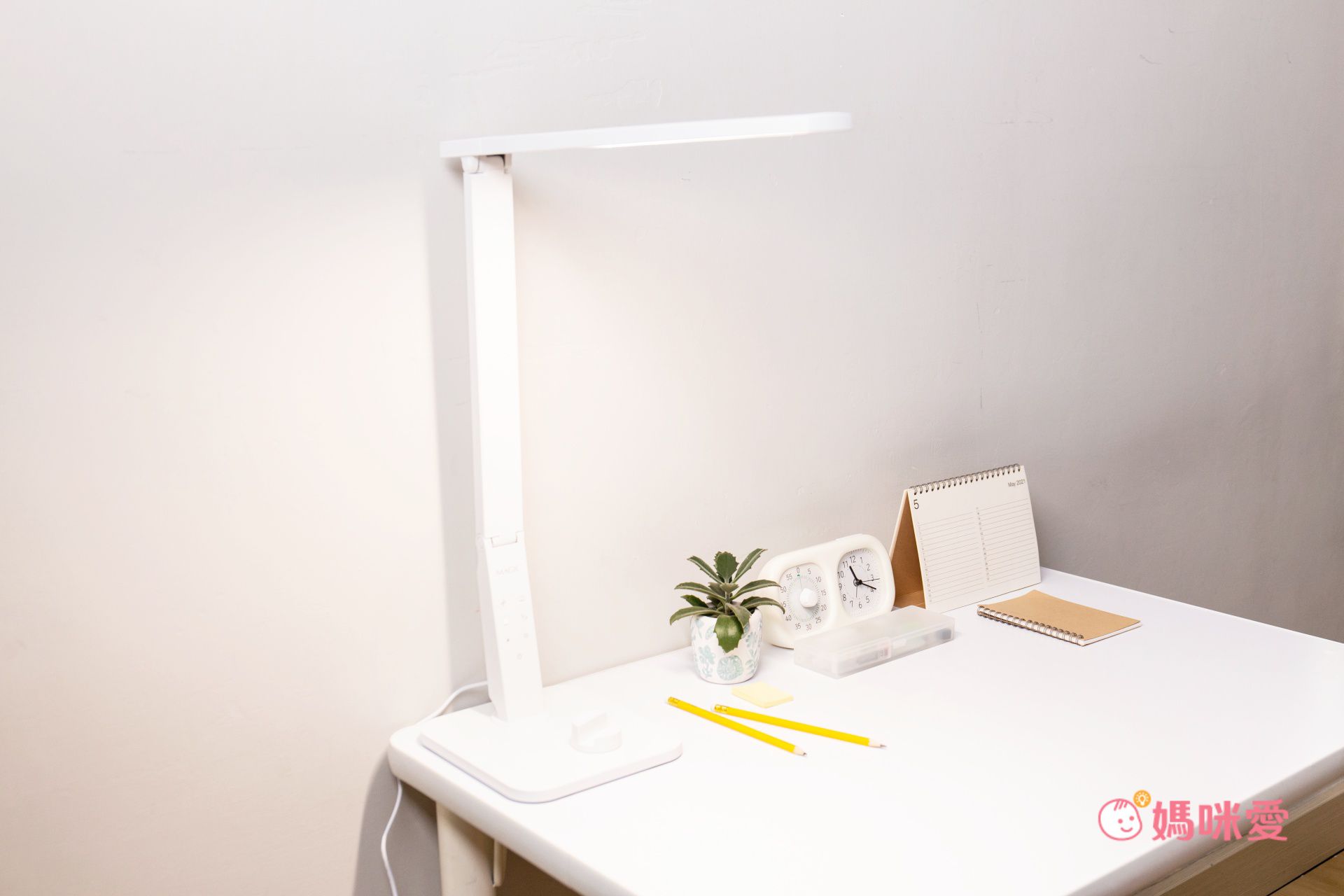 眼科醫生推薦【Magic 專業護眼檯燈 358W】防炫光/不刺眼