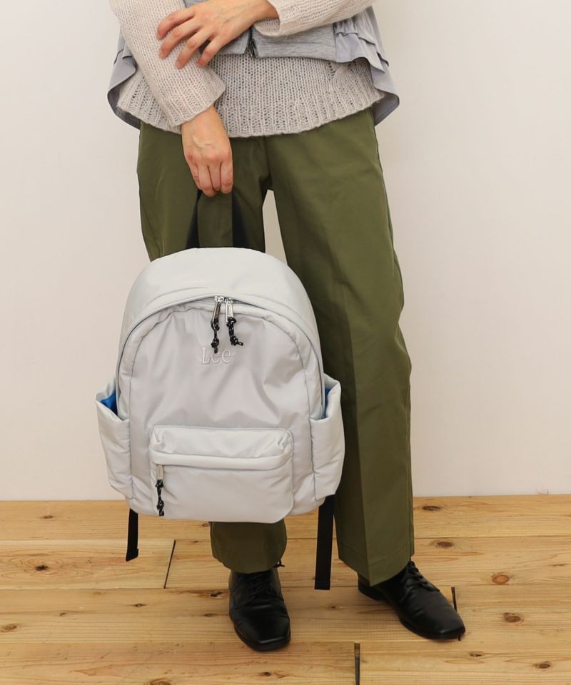 日本 COOCO - Lee聯名款 輕量美型後背包-淺灰 (W30*H39*D15cm)
