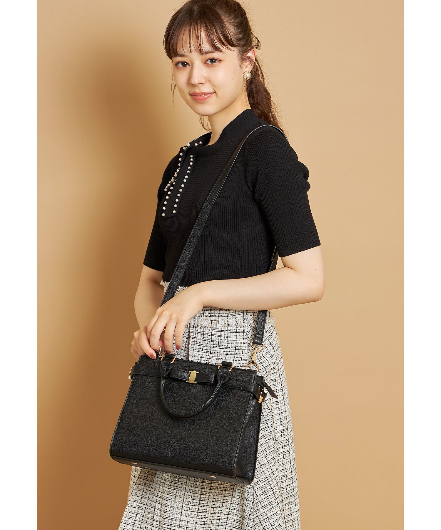 日本 tocco-closet - 蝴蝶結金釦手提包/側背包-氣質杏