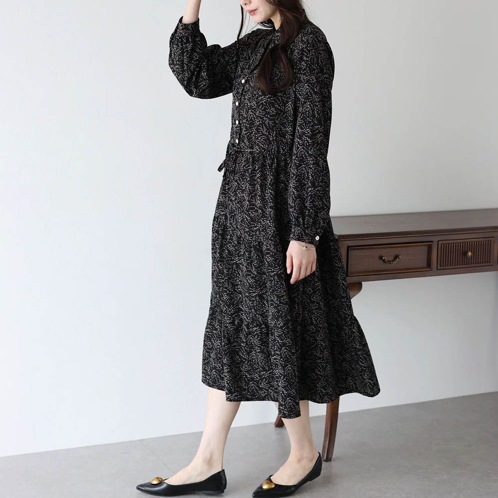 [人氣款]簡約抽繩收腰長袖洋裝-斑點小花-黑