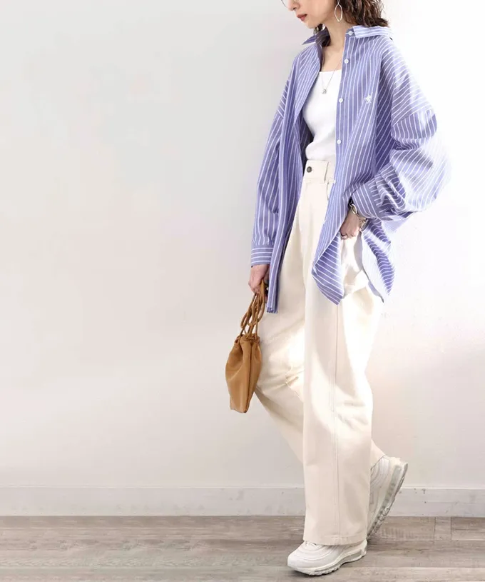 日本 Classical Elf - 胸前刺繡直條紋率性長袖襯衫-藍紫