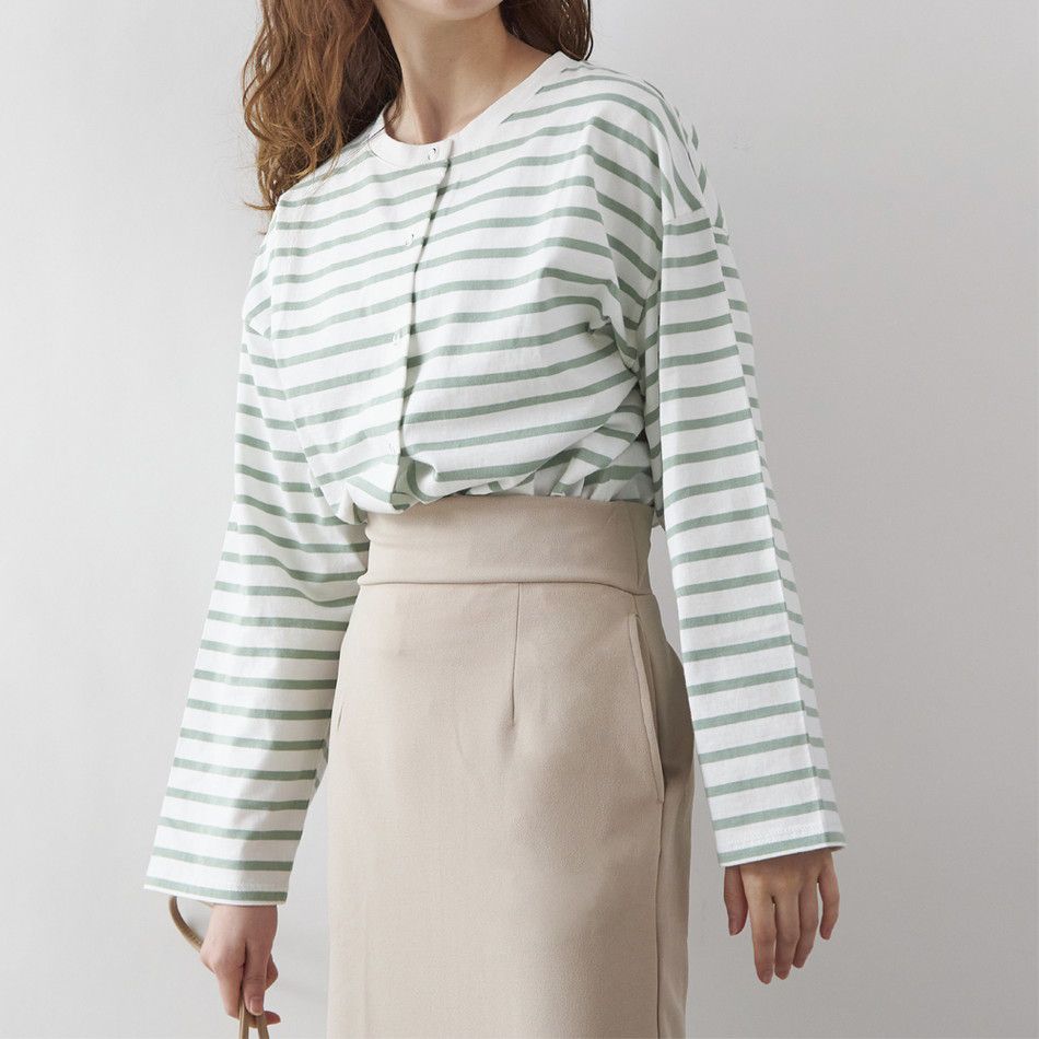 日本 Rejoule - V領橫條紋落肩短版薄外套-藍x白