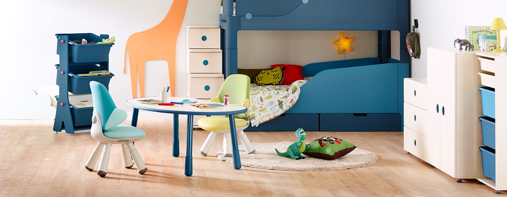 iloom怡倫家居 - Wing Kids 成長學童椅(全皮革)/成長椅-靜謐藍