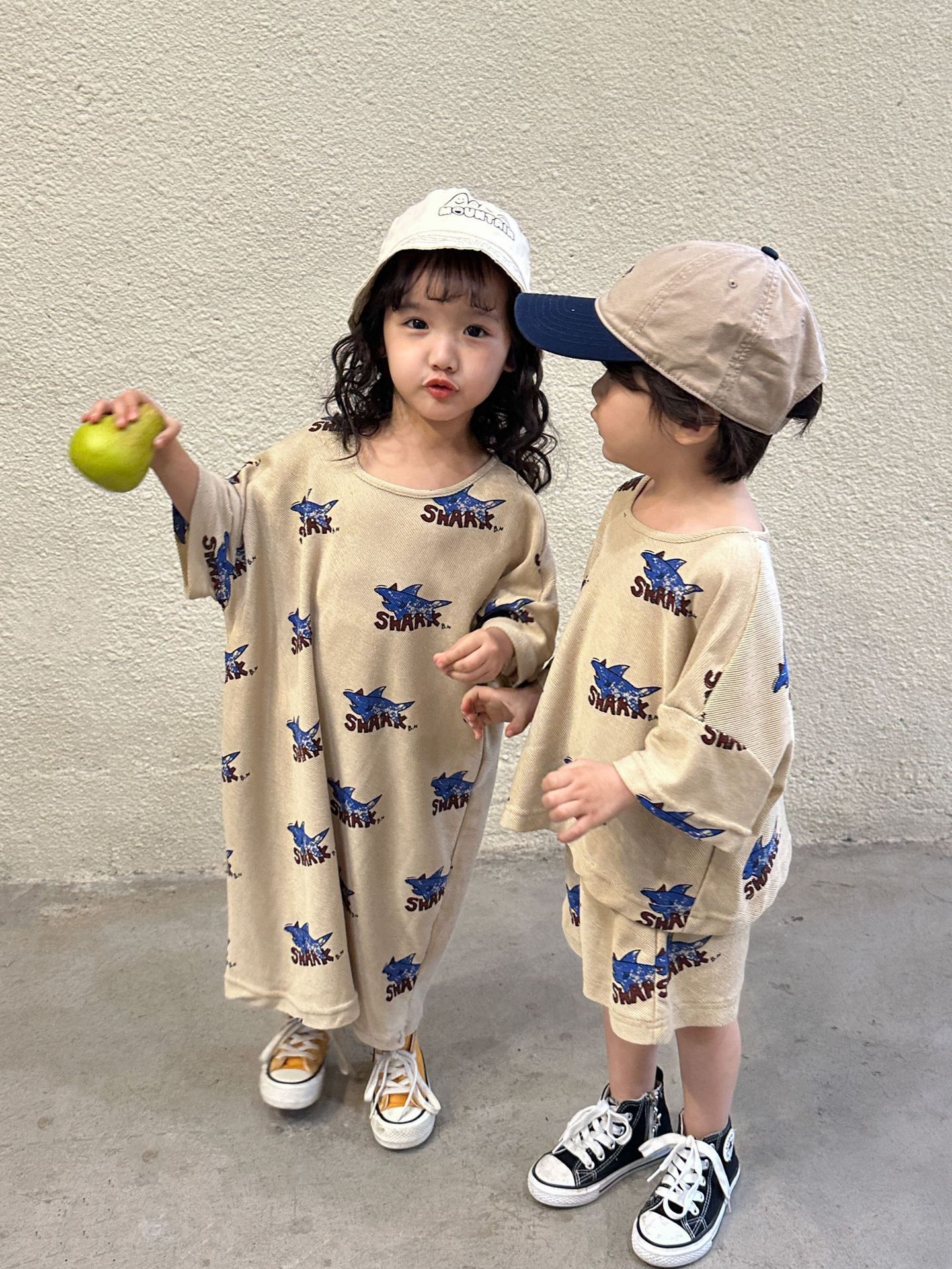 棉質圓領七分袖連身裙-鯊魚-卡其色