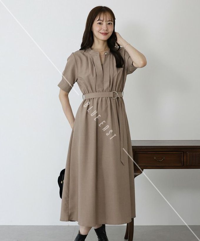 日本 BLUE EAST - 優雅打褶2way領束腰短袖洋裝-摩卡