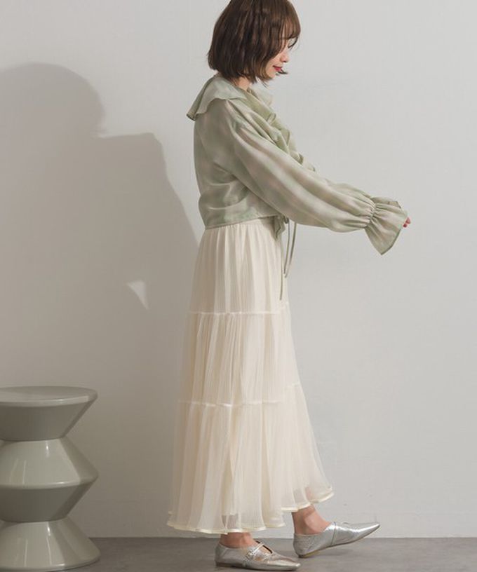 日本 ELENCARE DUE - 飄逸荷葉領浪漫抽繩長袖上衣-淺灰綠