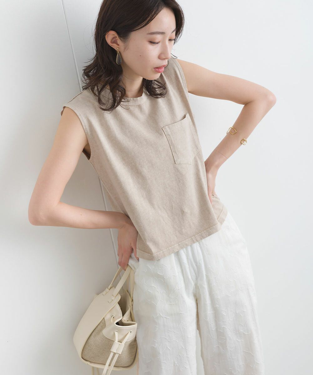 日本女裝代購 - 天竺棉顯瘦剪裁無袖上衣-簡約白