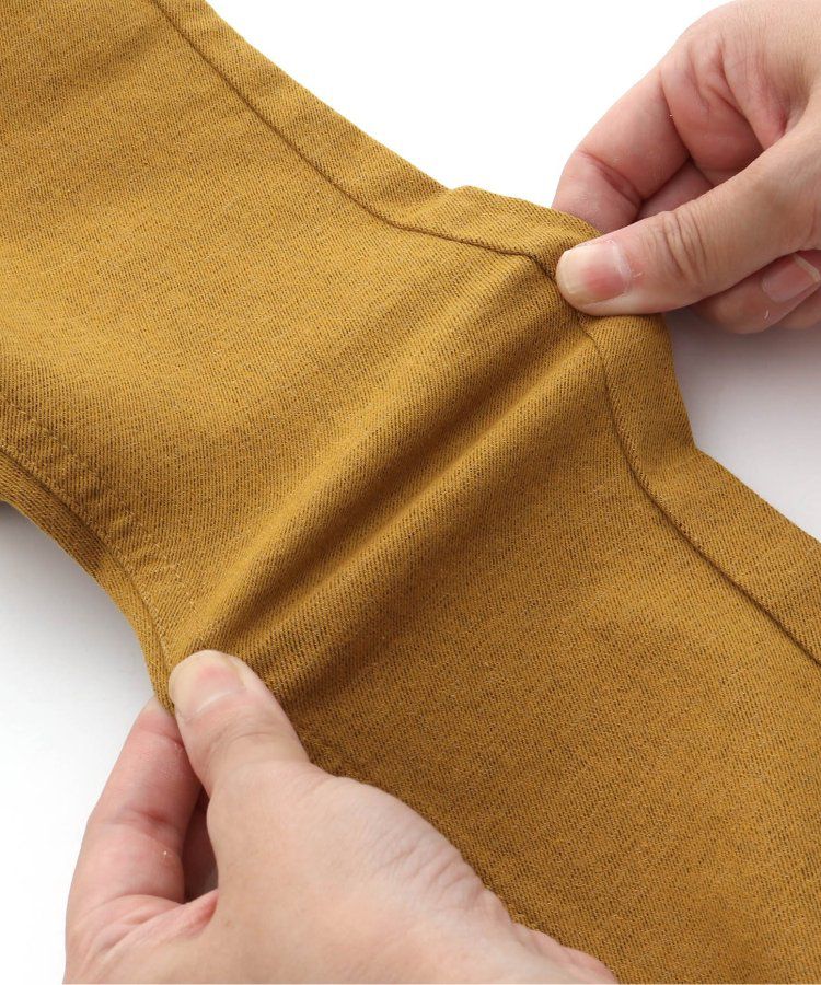 日本 BREEZE - 內刷毛輕量彈力直筒長褲-酒紅