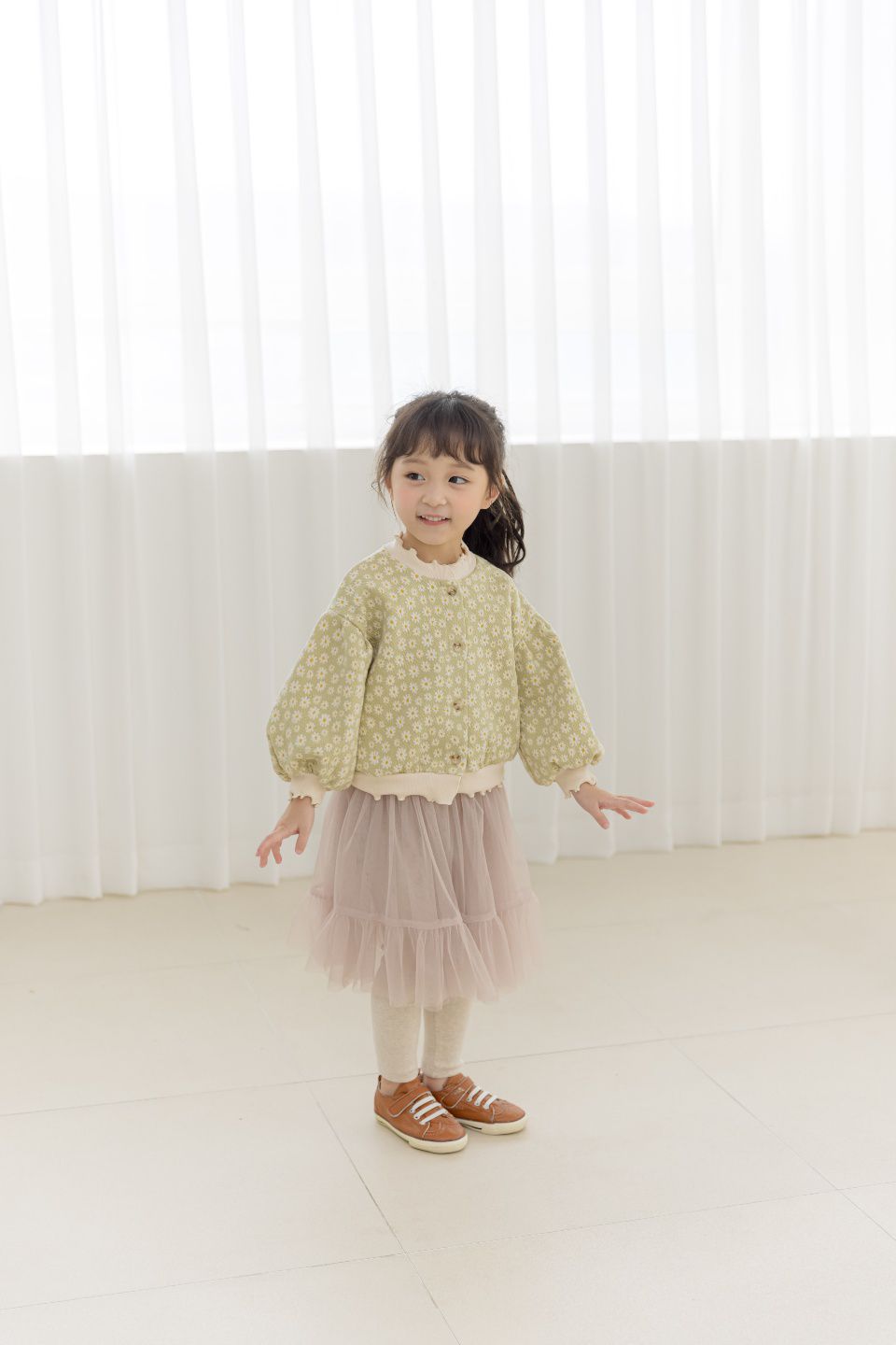 韓國 Orange Mom - 小雛菊泡泡袖針織外套-淺綠