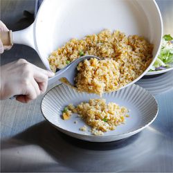 日本 CB JAPAN - copan系列 防沾塵附支撐腳矽膠餐匙-95g