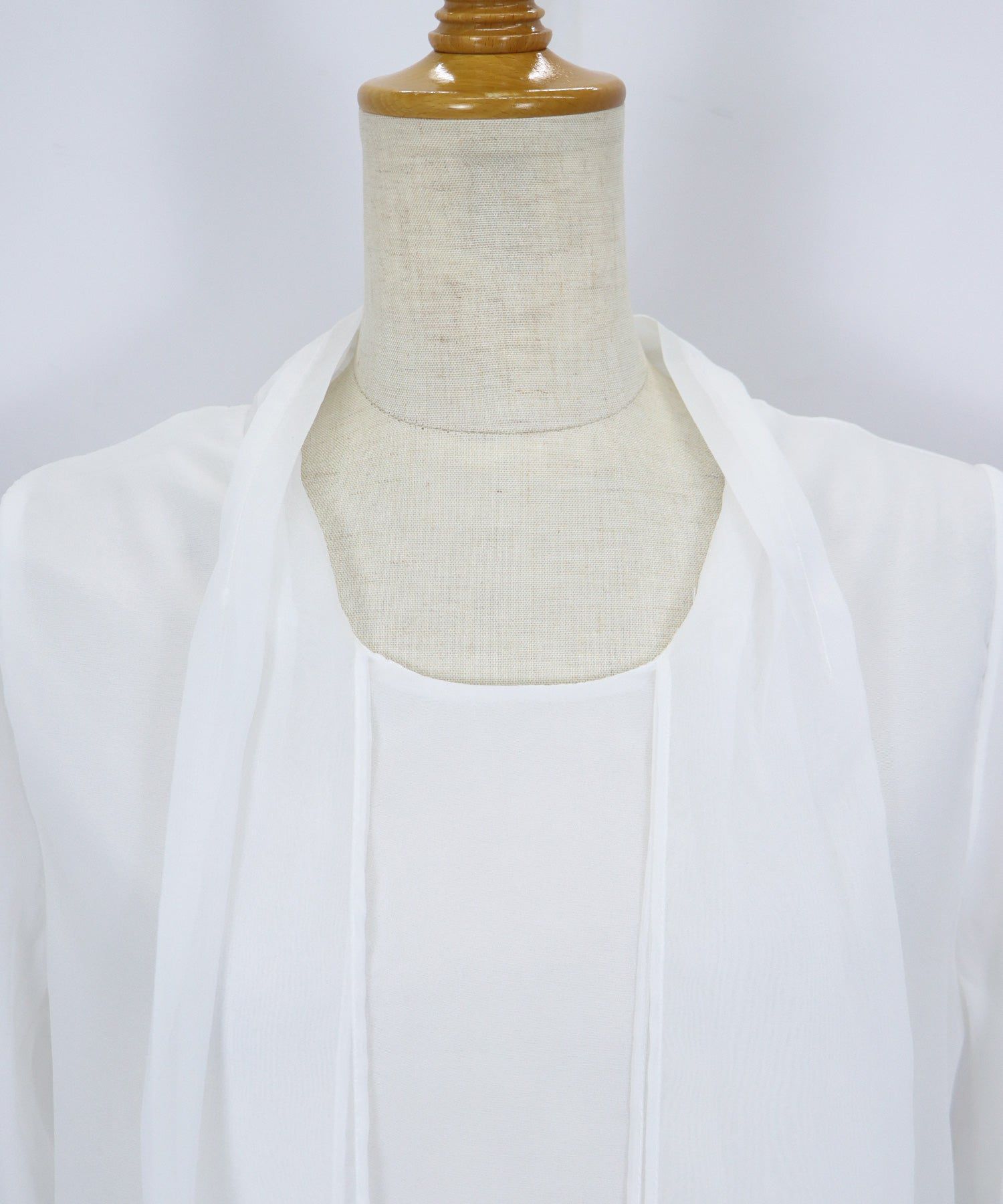 日本 BLUE EAST - 浪漫歐根紗蝴蝶結長袖上衣-黑