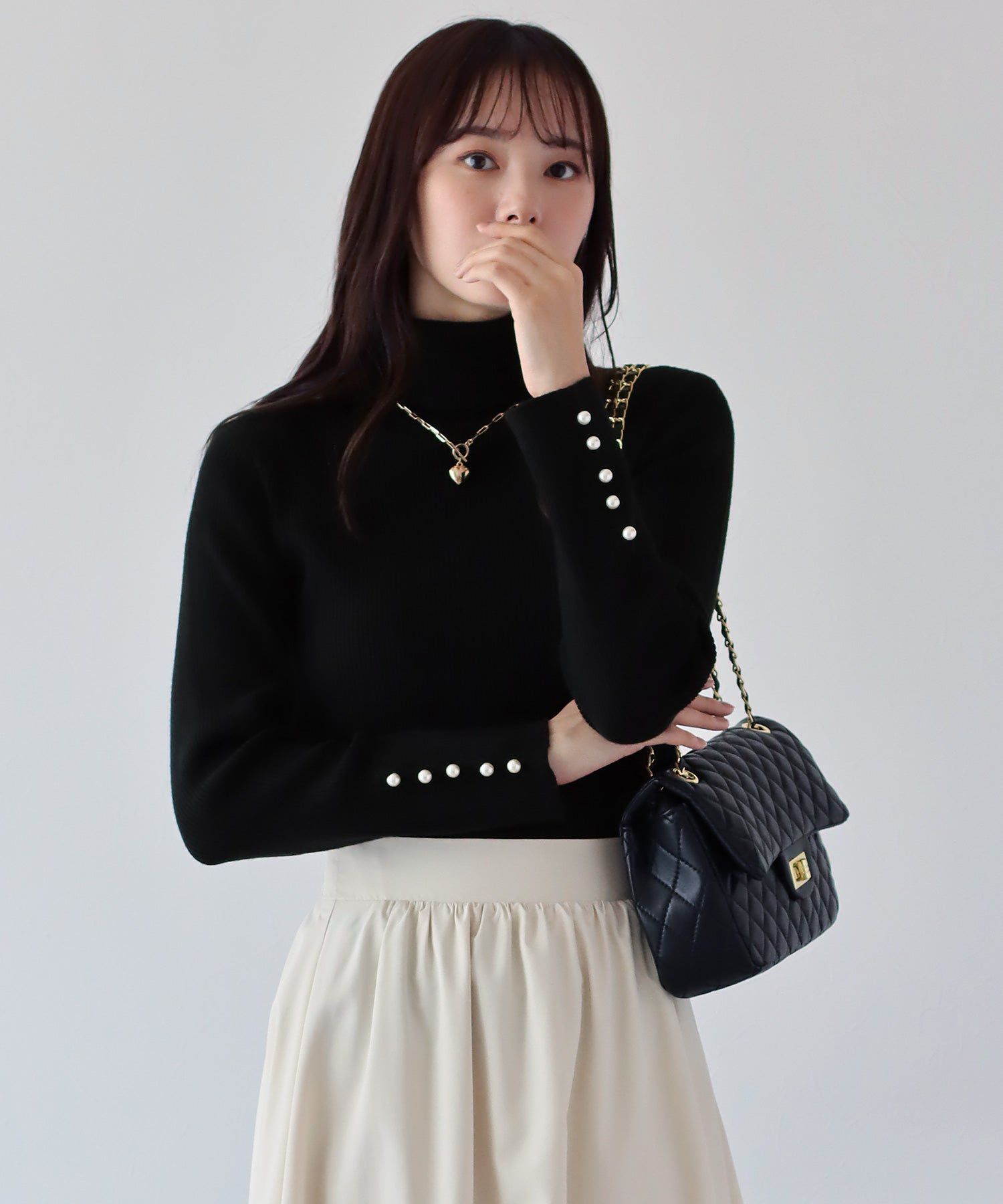 日本 BLUE EAST - 珍珠釦高領羅紋針織上衣-寶藍