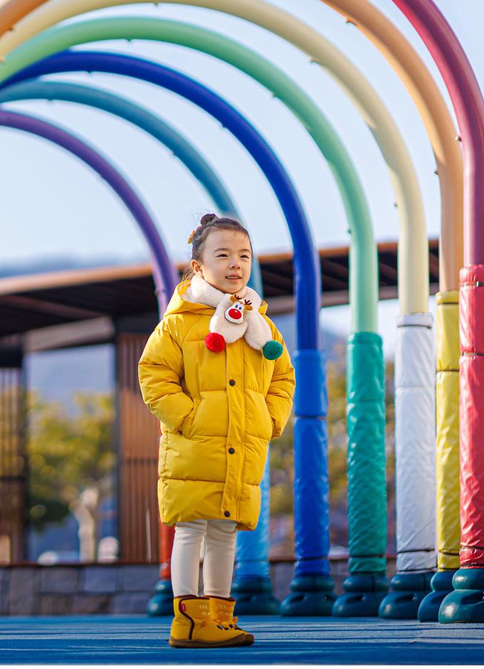 韓國 OZKIZ - 大口袋澎澎長版防風連帽外套-象牙白