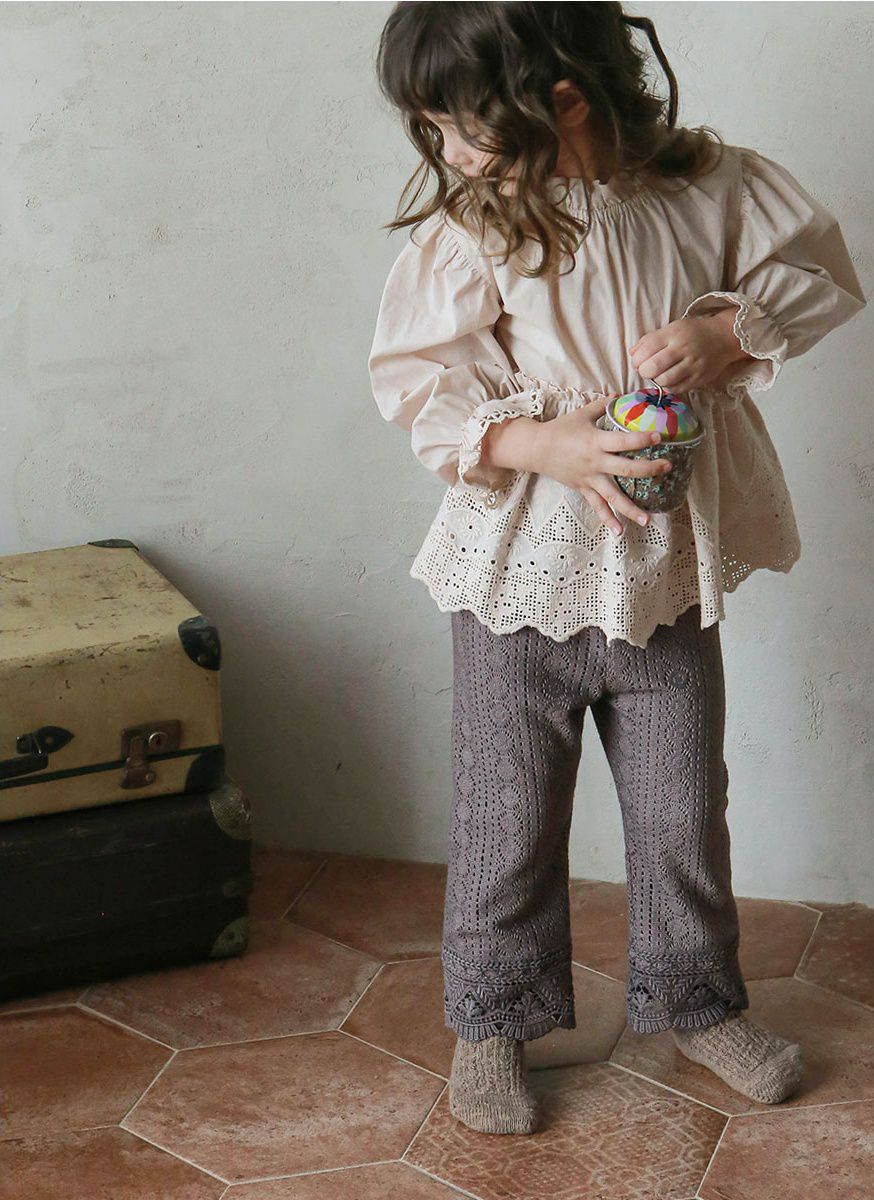 韓國 Puellaflo - 鏤空鋸齒狀泡泡袖縮腰上衣-杏