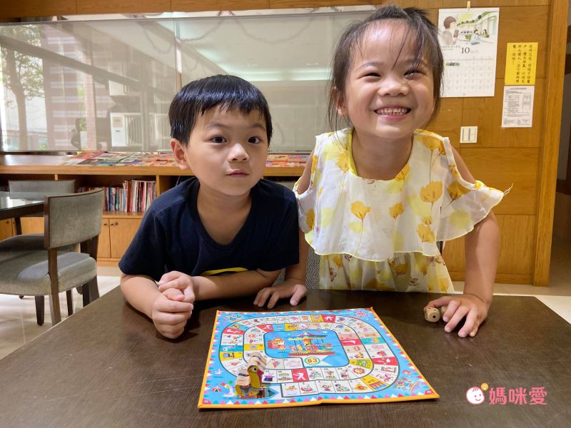 探索世界第一步【法國Janod】世界恐龍拼圖＆學習桌遊