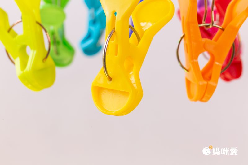 日本代購 - 熱銷定番 SUNNY系列彩虹可折疊衣架-20小夾組 (38×35×33cm)