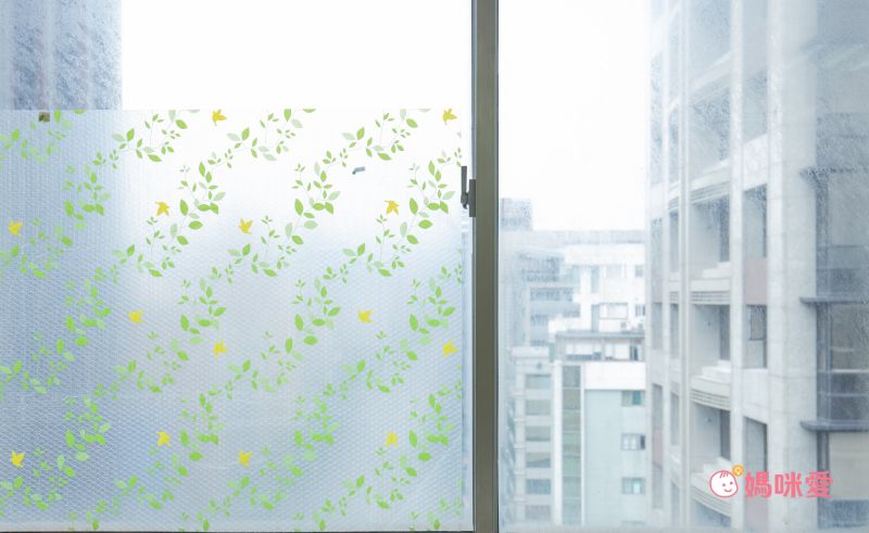 日本千趣會 - 日本製 95%抗UV光影窗貼(氣泡黏貼式)-圓圈線條