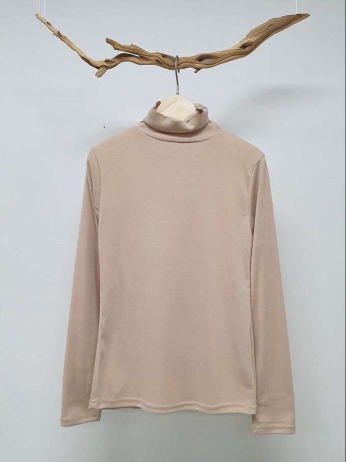 韓國 LANDING - 韓國製彈性高領長袖上衣-橄欖綠 (FREE)