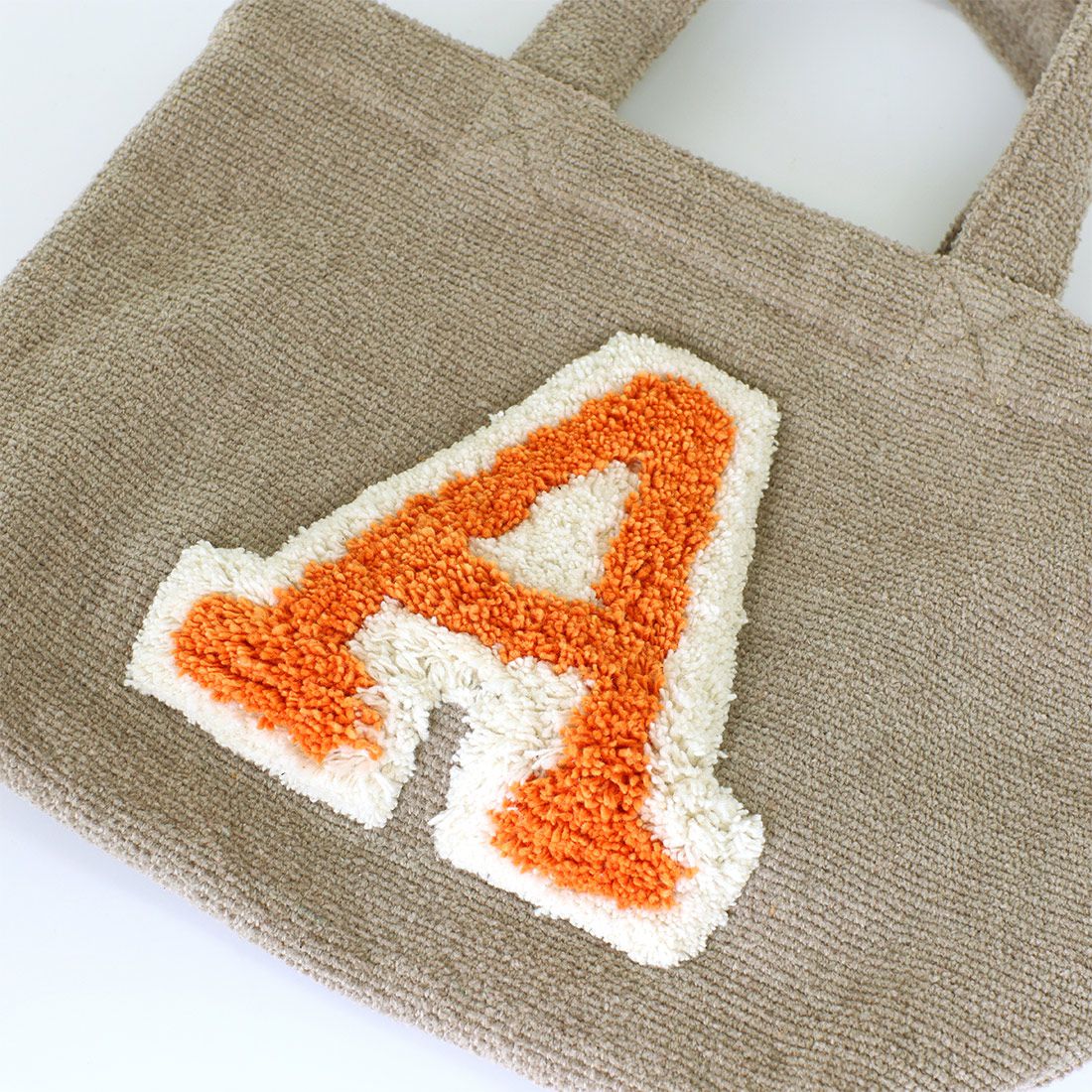 日本 TOMO - 毛茸茸英文字母刺繡帆布包-S-暖黃 (29×21×D10cm)