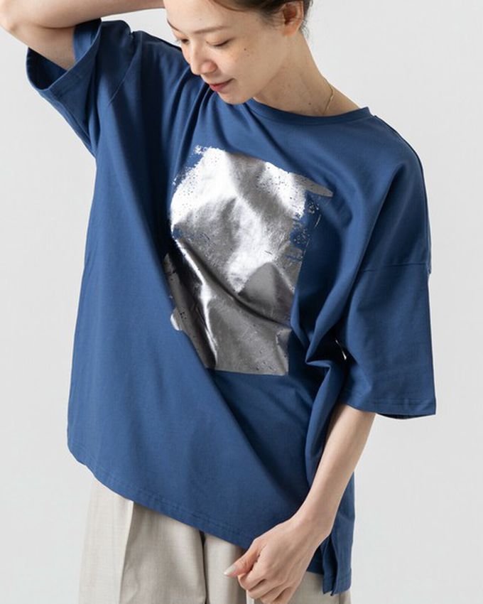 日本 gleam - 燙金光澤廓形寬版天竺棉短袖T恤-金x奶油杏