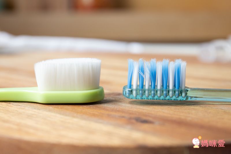 日本 U-COMPANY - 2萬支超極細毛柔軟牙刷-普通款(成人)-粉