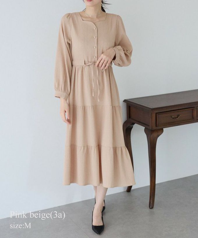 日本 BLUE EAST - 美型桃心領腰綁帶分層泡泡袖洋裝-嫩粉杏