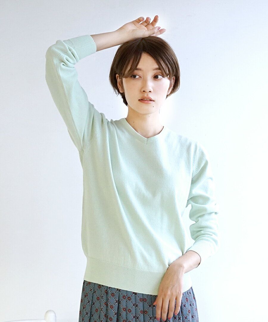 日本 zootie - 定番款純棉V領針織上衣-深綠