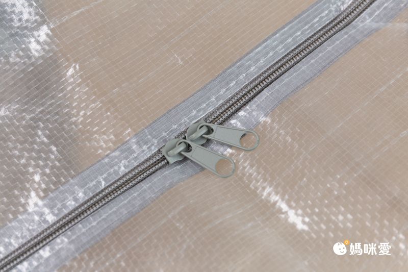 日本代購 - [日本主婦推薦] 半透明多功能衣物收納袋(可肩背/手提) 3入組-淺灰 (L(47x20x36cm))