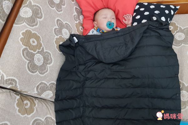 akachan honpo - 輕薄羽絨遮罩-黑色 (76×70cm)