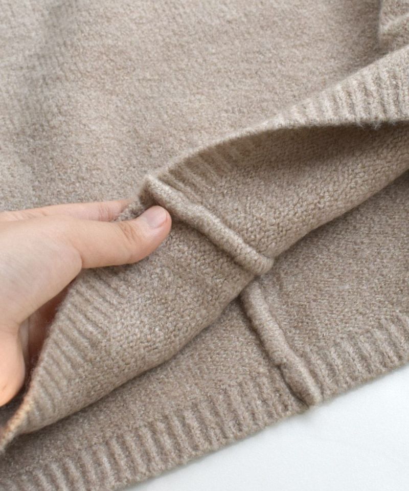 日本 zootie - 簡約柔軟澎澎袖短版毛衣-寶石藍