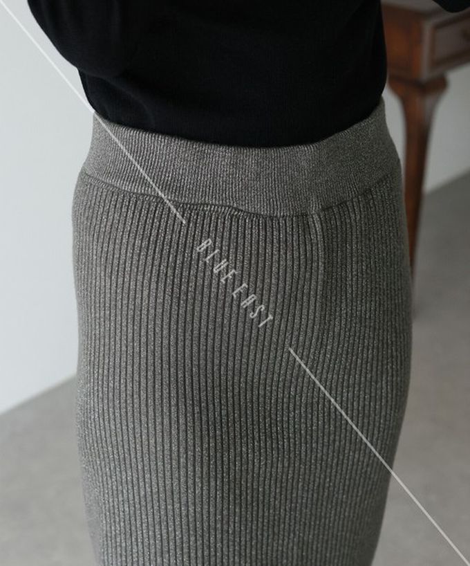 日本 BLUE EAST - 微閃亮羅紋針織流蘇開叉鉛筆裙-摩卡