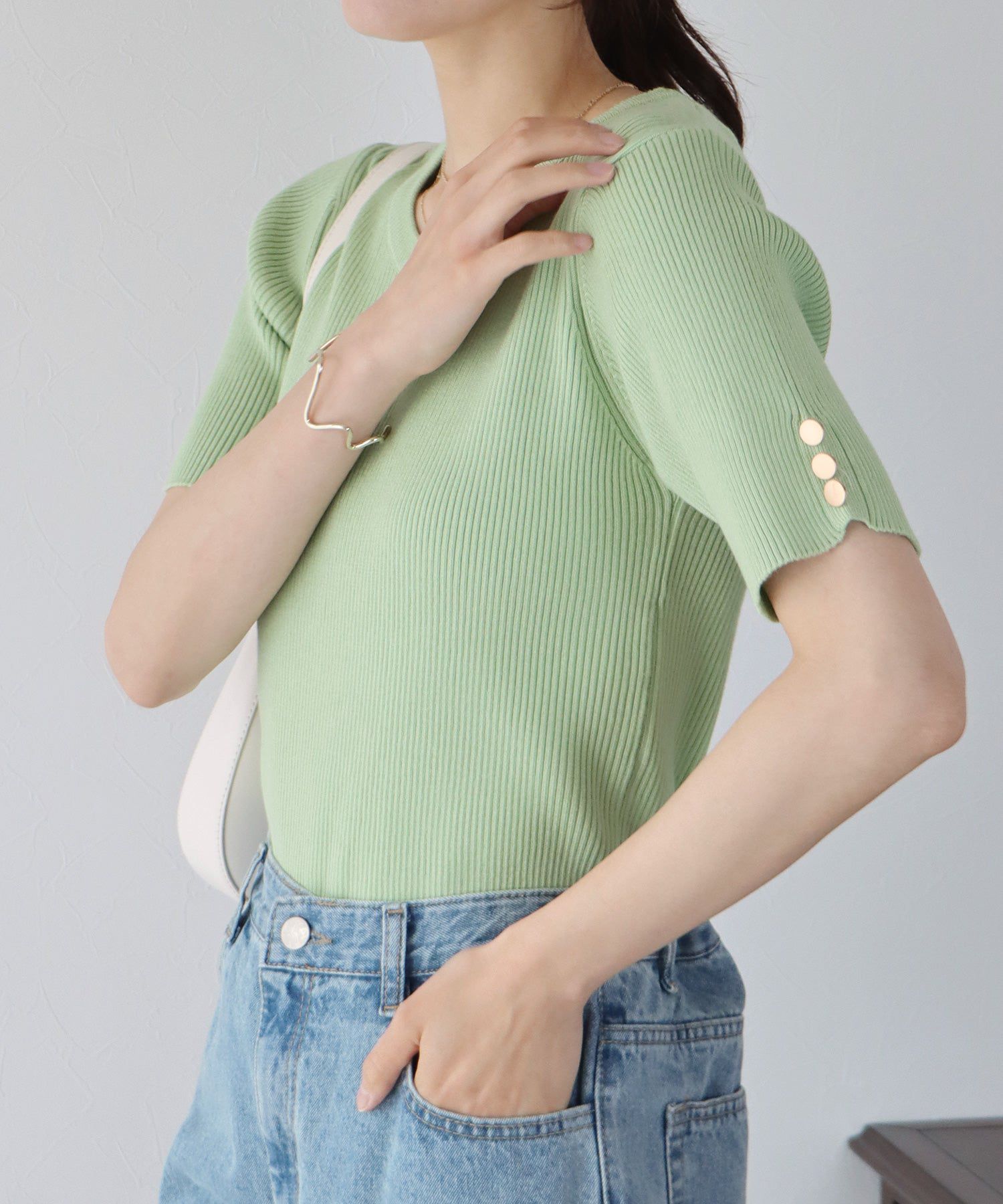 日本 BLUE EAST - 圓領金釦羅紋短袖上衣-白