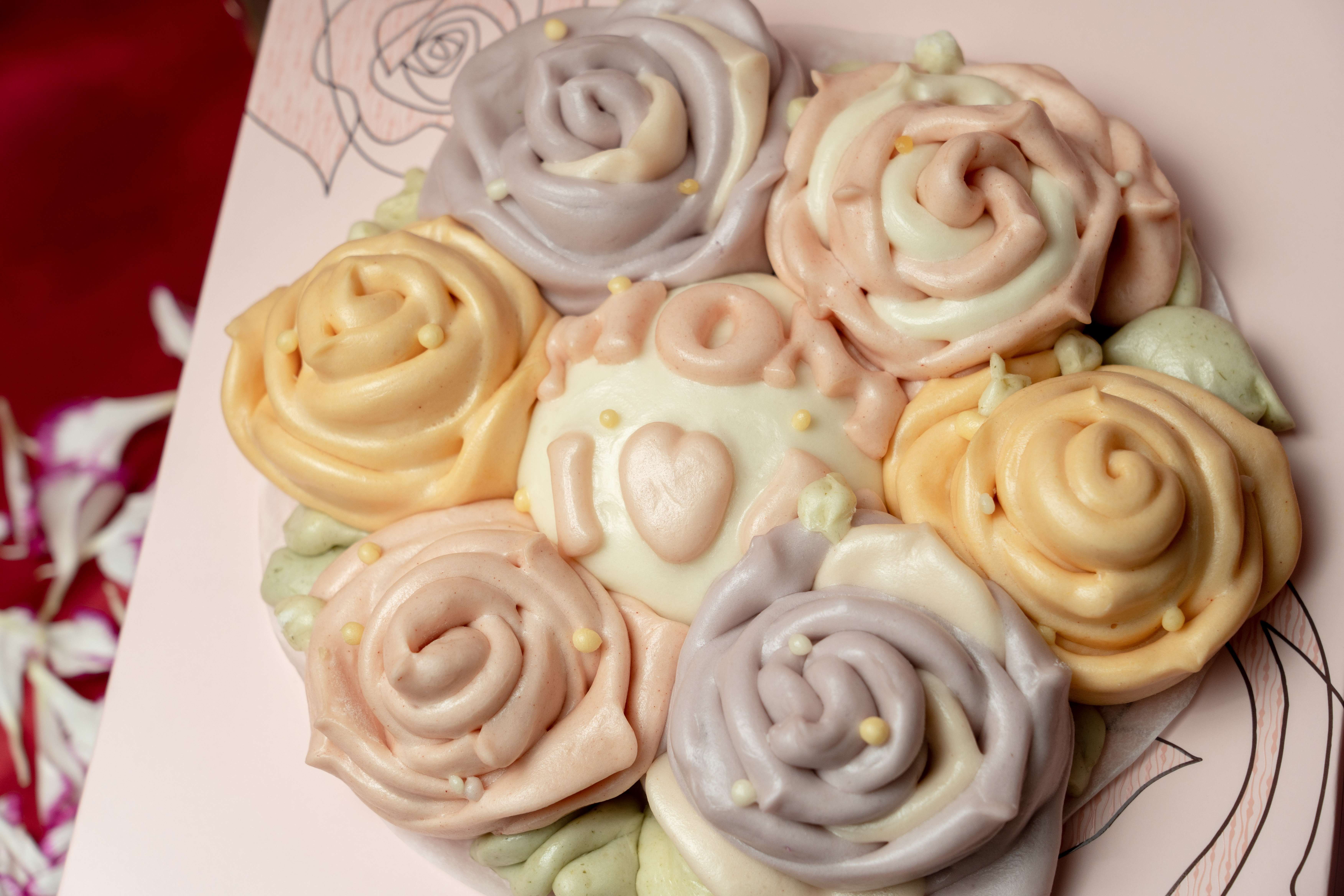 老甜媽手工饅頭 - 我愛媽媽禮盒-玫瑰花樣式-八吋400克