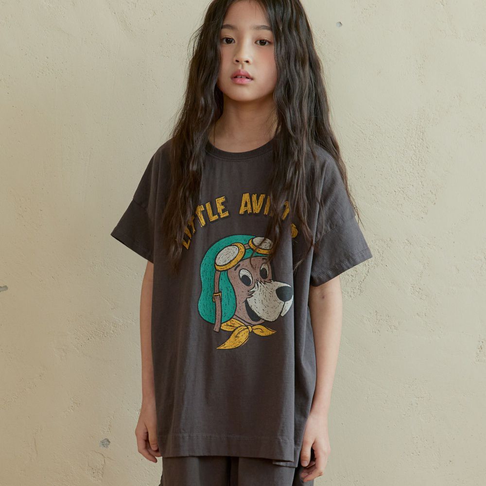 NAVi 塗鴉飛行員狗狗純棉落肩袖上衣-深灰