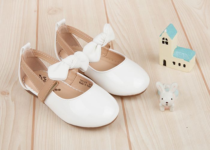 甜美風格蝴蝶結白色亮皮兒童娃娃鞋公主鞋
