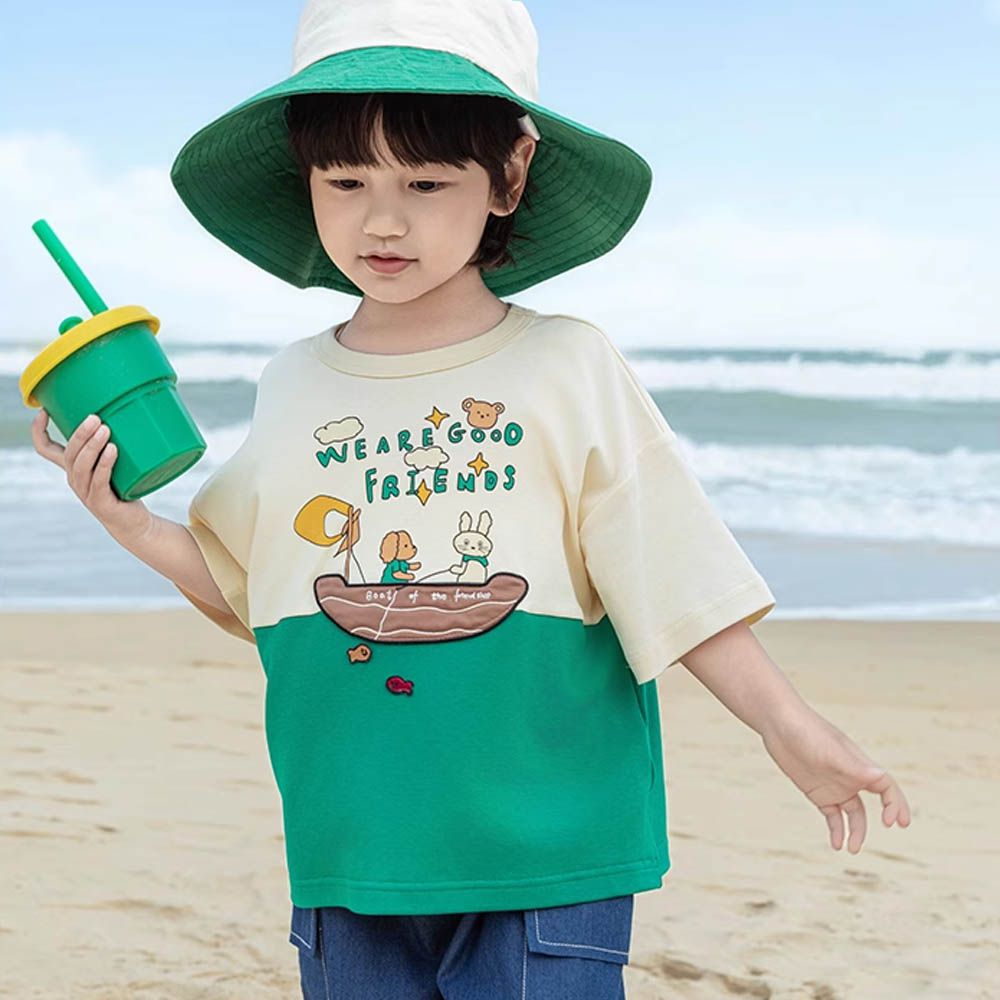 純棉圓領休閒短袖上衣-划船出遊-綠x米