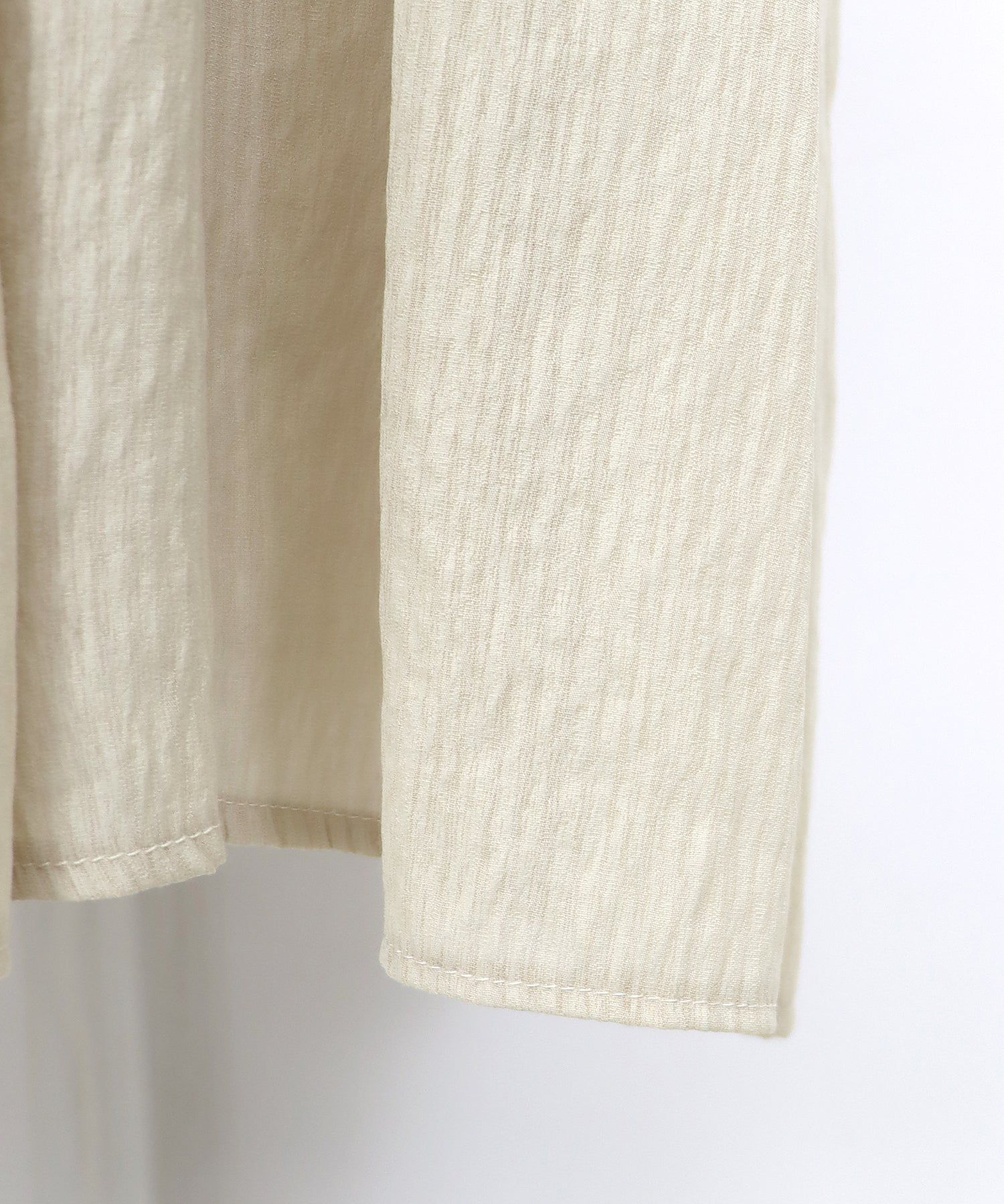 日本 BLUE EAST - 楊柳文藝抽繩長版襯衫-米杏